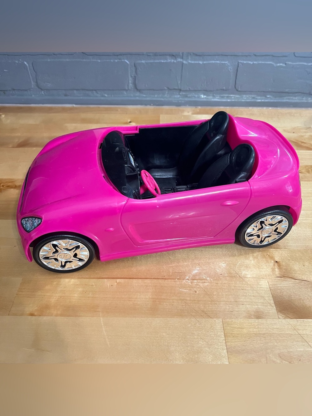 Vintage Barbie Glam Convertible Sports Car Pink DVX59 missing parts 2009